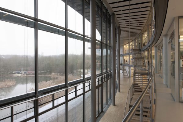 Oeconomicum | Oeconomicum DEU, Deutschland, Duesseldorf, Oeconomicum, moderner Fakultaetsbau fuer Wirtschaftswissenschaft an der Heinrich-Heine-Universitaet , Architekt: Ingenhoven Architects 2010 | DEU, Germany, Dusseldorf, Oeconomicum, new building for economic sciences, campus Heinrich-Heine-University, architecture by Ingenhoven architects 2010
